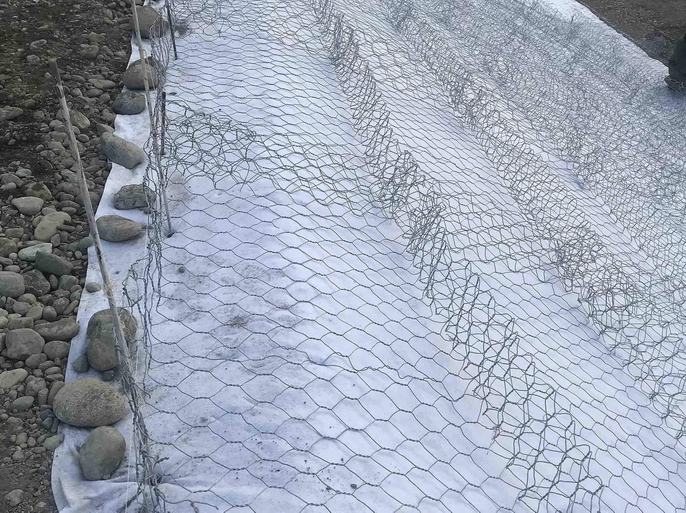 安平单隔板雷诺护垫